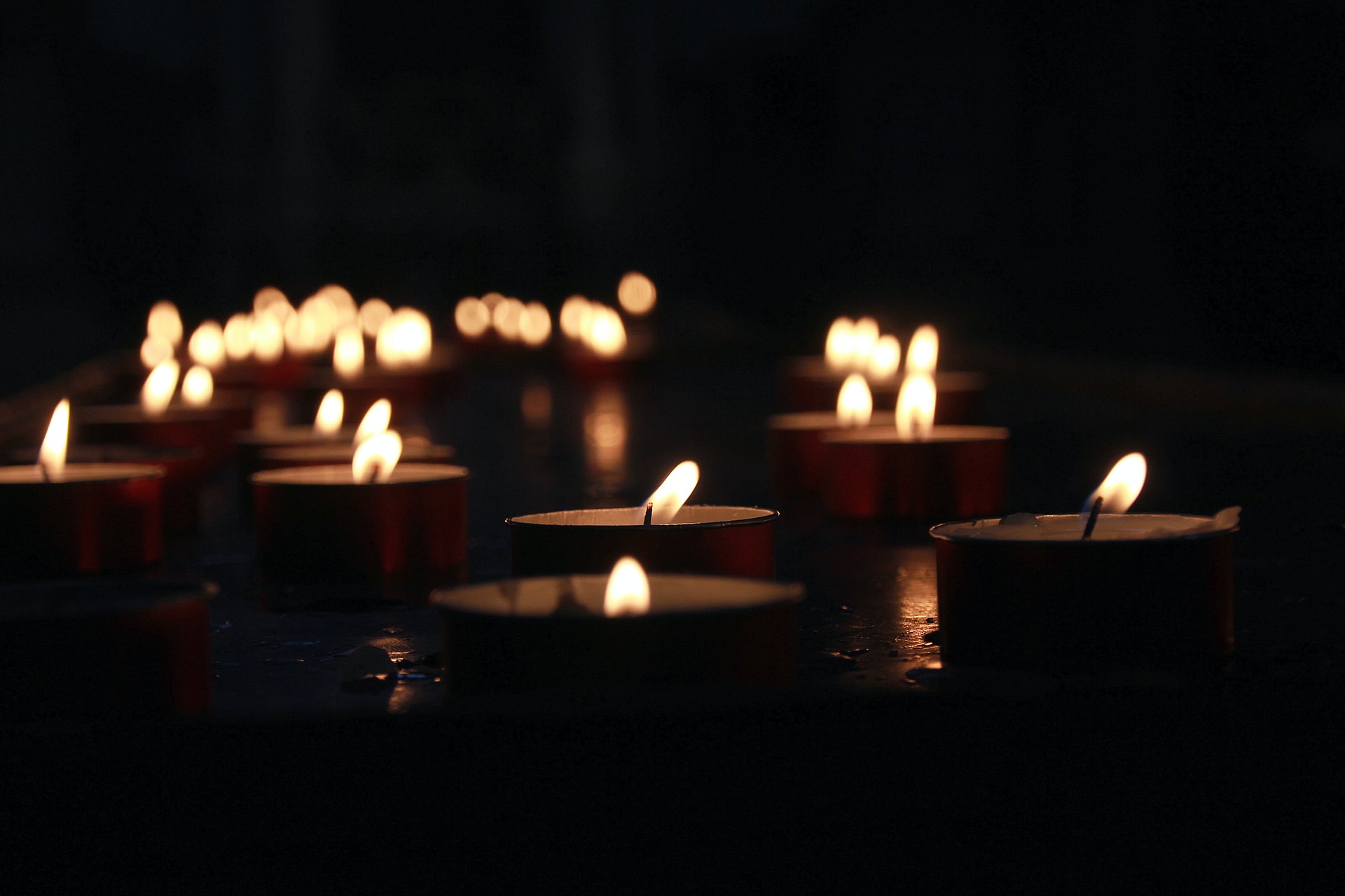 zoran-kokanovic-5FOfresB1G4-unsplash Enterrement samedi